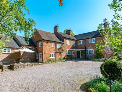 Offers in the region of £1,100,000 - Market Drayton